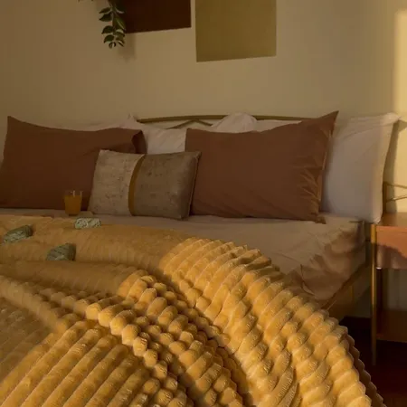 Апартаменты The Luxurious House Sea Front -