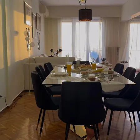 Апартаменты The Luxurious House Sea Front -