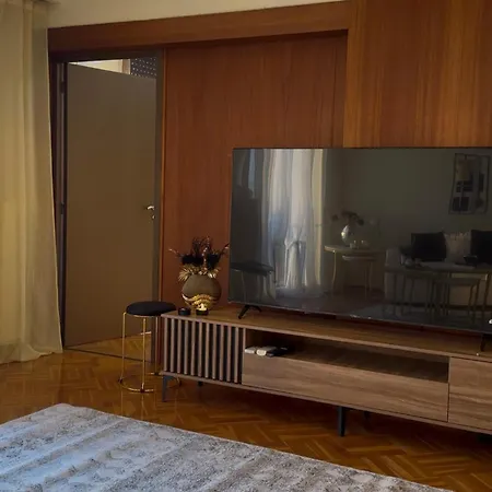 The Luxurious House Sea Front - Апартаменты *