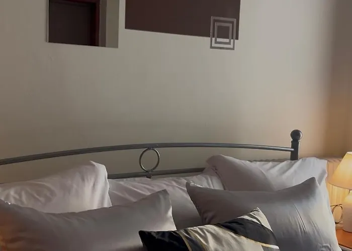 Daire The Luxurious House Sea Front -