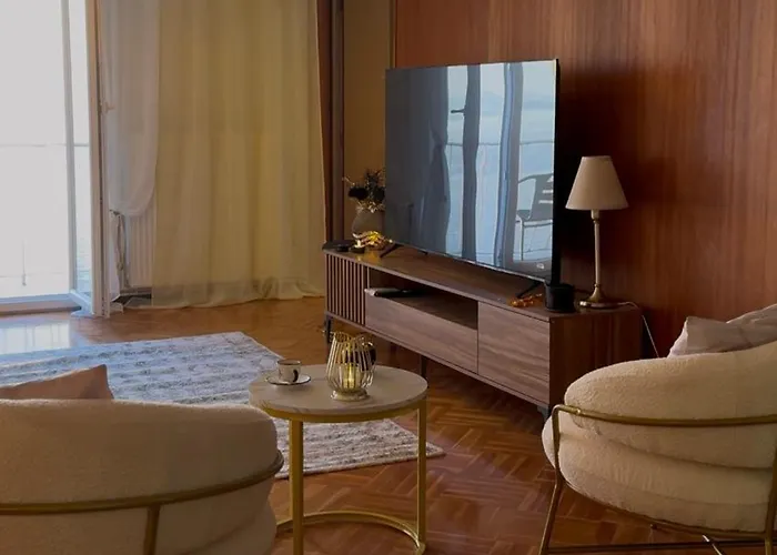 Daire The Luxurious House Sea Front - Selanik
